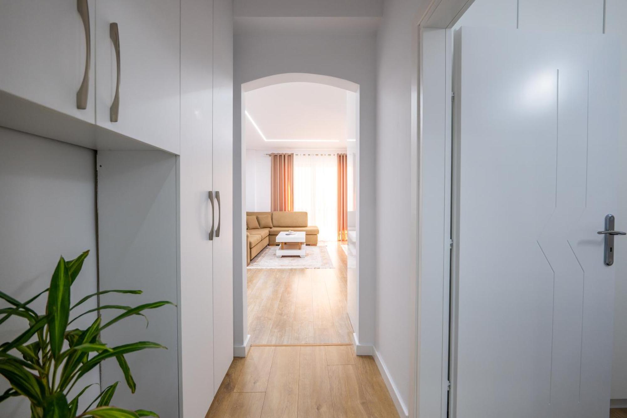 Emiljano Apartament *